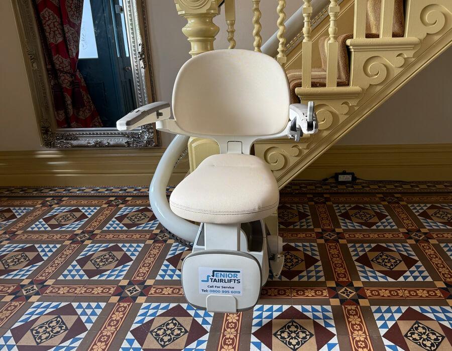 Curved stairlift